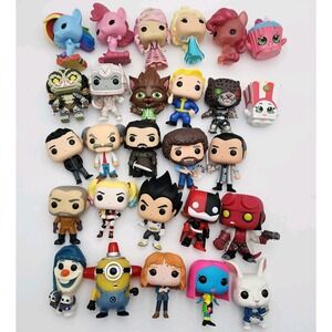 Lot Of 29 Funko Pop Loose Action Figures Toys Disney‎ Predator Hellboy and more